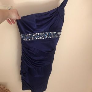 Dress (homecoming, formal)